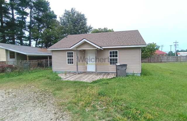 3Bed/1Bath house with great location photos photos