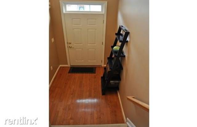 8841 Royal Doulton Ln Gallery 2