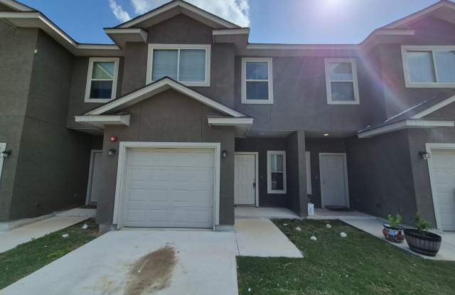 13211 Reid Meadows, Live Oak, TX. 78233 photos photos