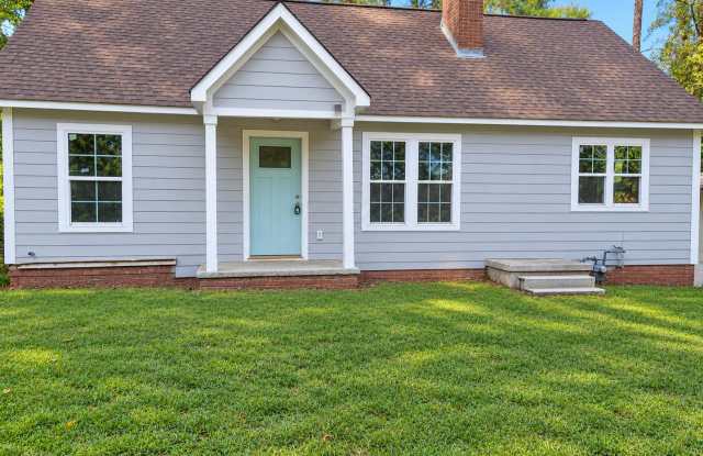 Spacious 4-Bed, 3-Bath Rental - Large Ranch - Everything Brand New! Gallery 3