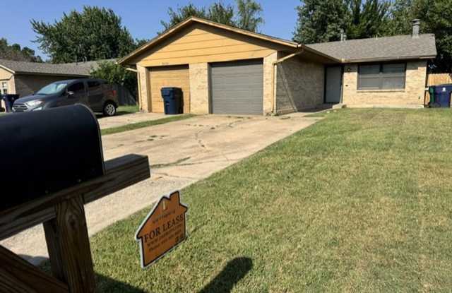2 bed 2 bath in Moore schools! photos photos