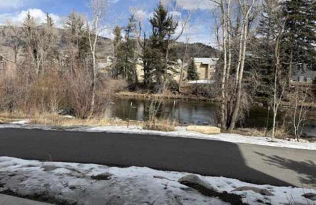 700 Blue River Pkwy photos photos