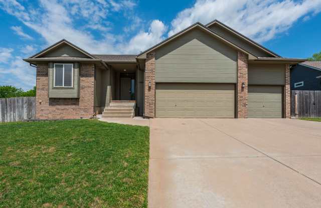 Beautiful 4 Bed 3 Bath In Prestigious Derby School District! - 1006 East Rushwood Drive, Derby, KS 67037 Beautiful 4 Bed 3 Bath In Prestigious Derby School District! - 1006 East Rushwood Drive, Derby, KS 67037