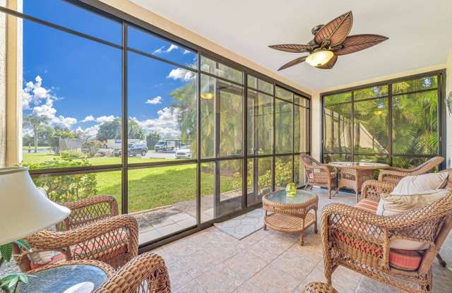 ** 2/2 First Floor Condo ~ Cross Creek ~ Renovated! photos photos