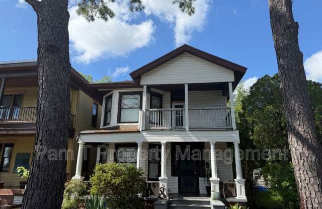 611 W 44th St photos photos