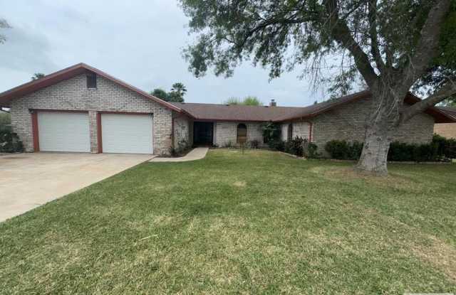 70 PIZARRO AVE. photos photos