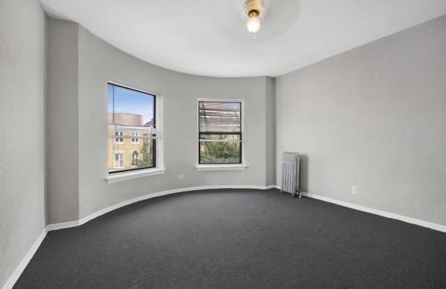 6225 S Dorchester Avenue Gallery 4