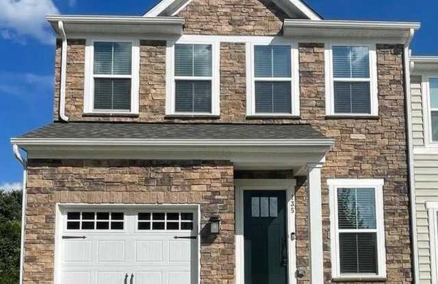 735 STONEHOUSE WAY - 735 Stonehouse Way, Hockessin, DE 19707