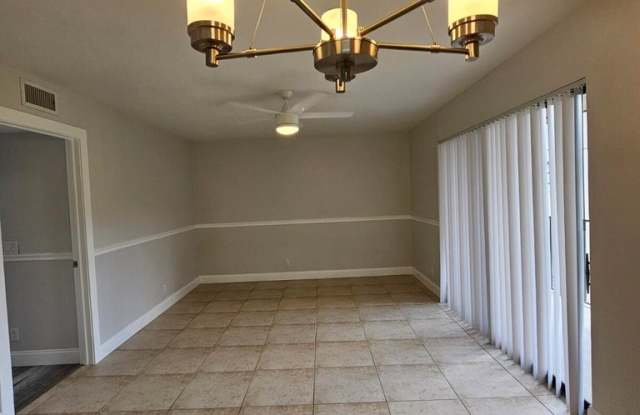 1421 Windorah Way photos photos