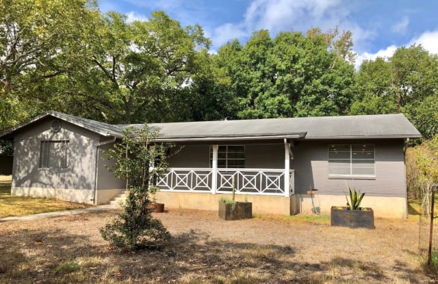 308 Yale St. - 308 Yale Street, San Marcos, TX 78666