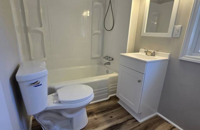 880 Franklin Turnpike - 880 Franklin Turnpike, Danville, VA 24540