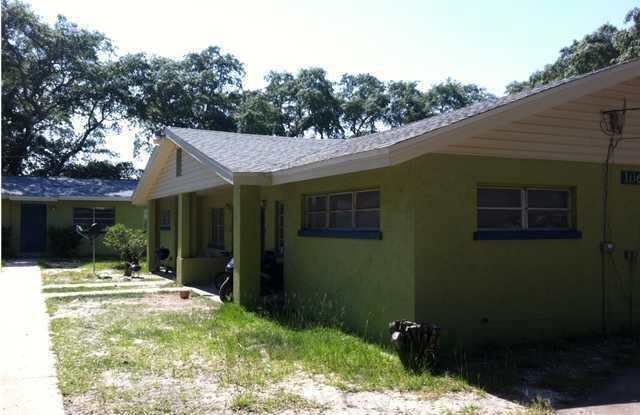 102 SE Chicago Avenue photos photos 102 SE Chicago Avenue photos photos