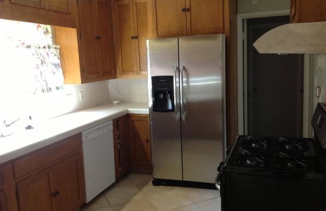 5363 West Falls View Drive Gallery 4