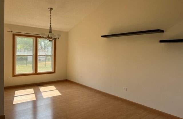 2135 Derby Court Gallery 2