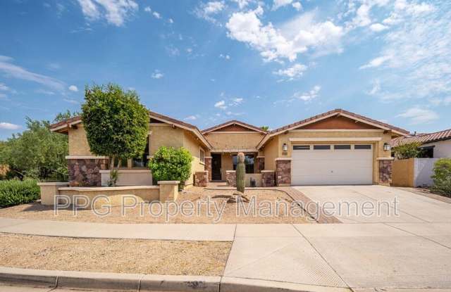 1748 W Aloe Vera Dr photos photos