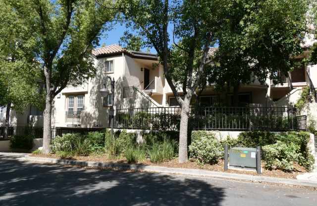 Beautiful 2-Bedroom Lower-Unit Condo in Sienna Villas of Valencia! - 24105 Del Monte Drive, Santa Clarita, CA 91355