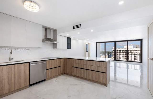 2401 S Ocean Dr photos photos