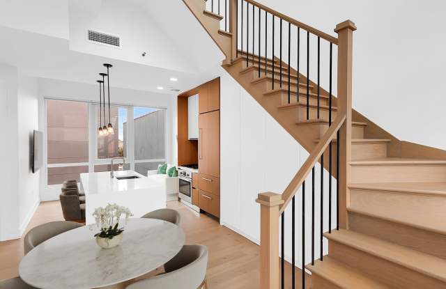 47-01 Vernon Boulevard photos photos