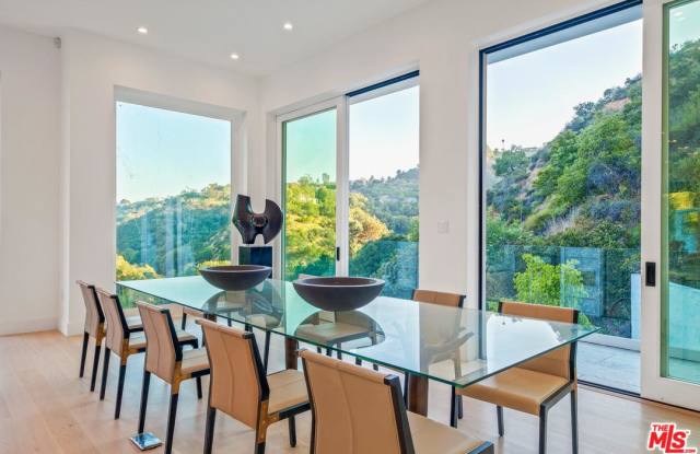10535 VESTONE Way Gallery 3