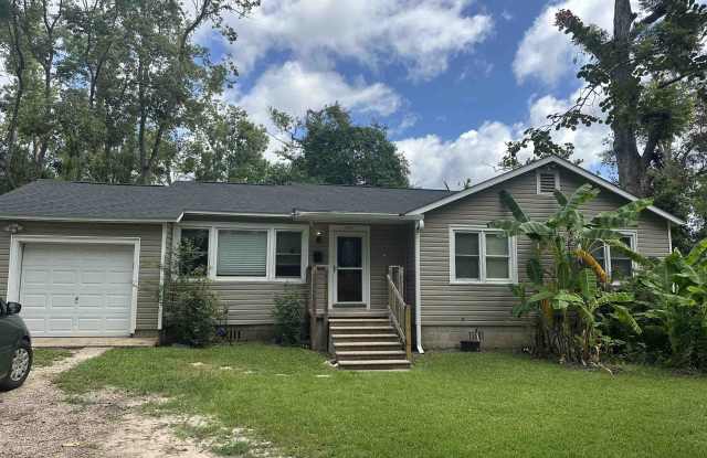 1802 Lenora Drive - 1802 Lenora Drive, Tallahassee, FL 32304