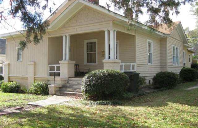 Charming 1BR Efficiency in Summerville Near Downtown & Hospitals photos photos