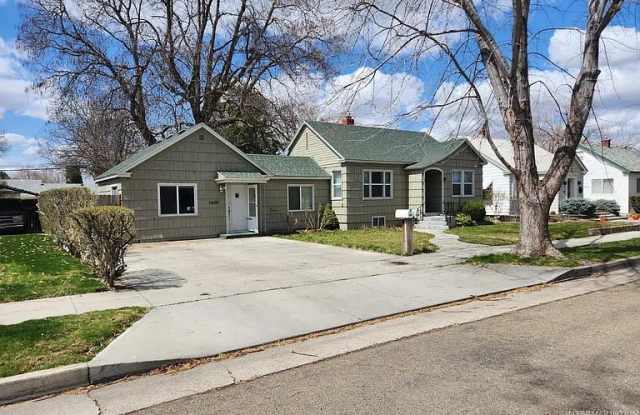 1408 Fairview Ave photos photos