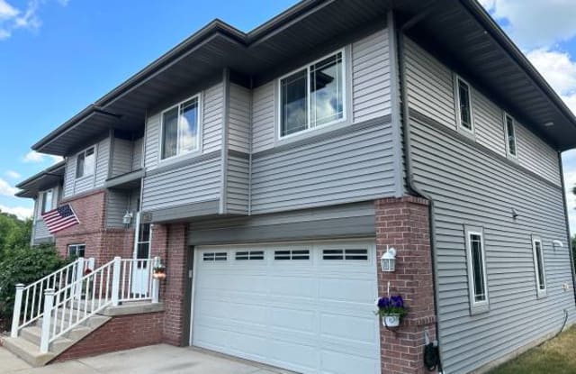 523 Progress Drive - 523 Progress Drive, Cottage Grove, WI 53527