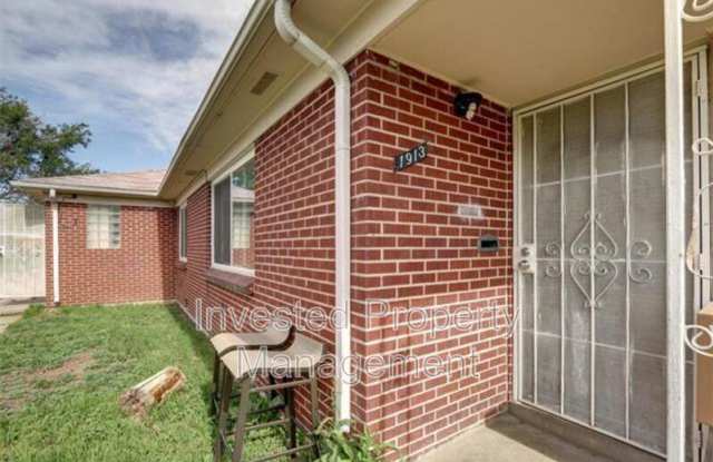 1913 Del Mar Pkwy Gallery 1