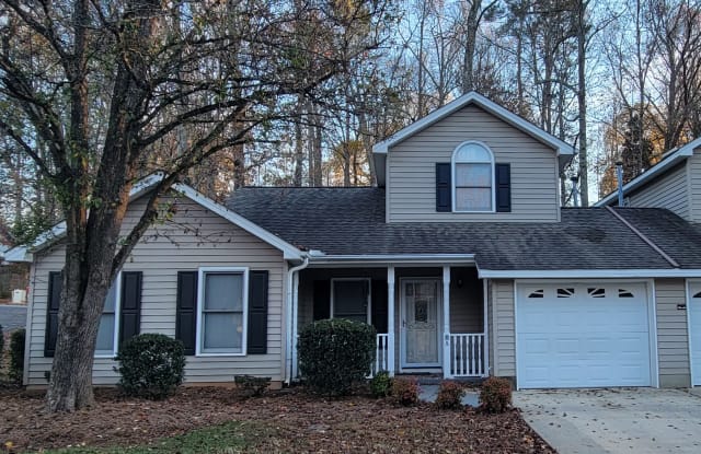102 Rock Knoll Drive - 102 Rock Knoll Drive, Greenwood, SC 29649