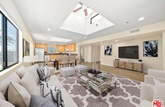 6815 BAIRD AVE photos photos