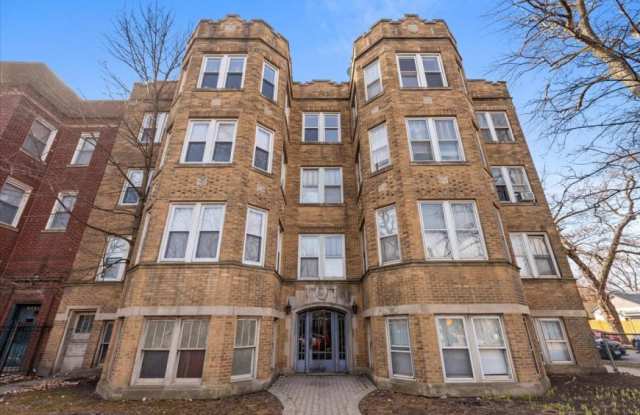 2555 W Eastwood photos photos