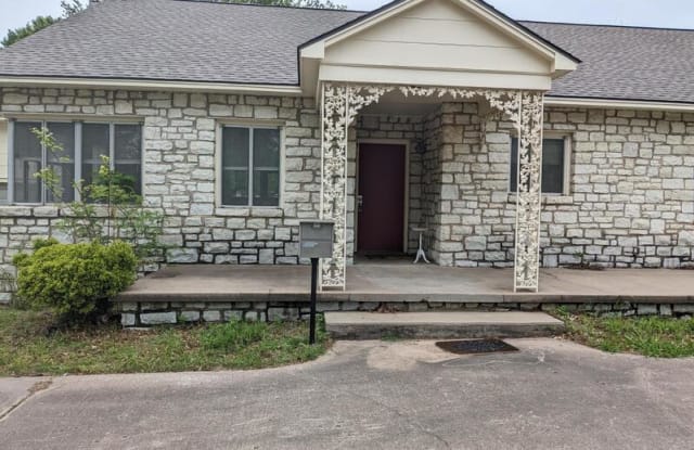 2525 East 41st Street - 2525 East 41st Street, Tulsa, OK 74105