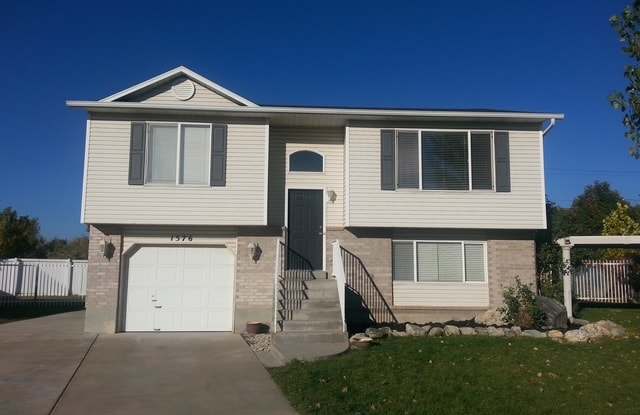 1576 West 1550 South - 1576 West 1550 South, Woods Cross, UT 84087