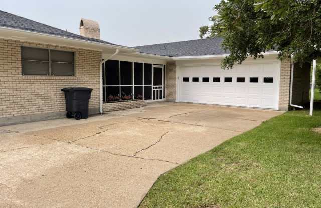Home for RENT in North Baton Rouge photos photos