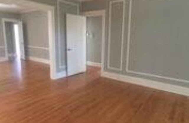 6232 Northwood Avenue Gallery 3