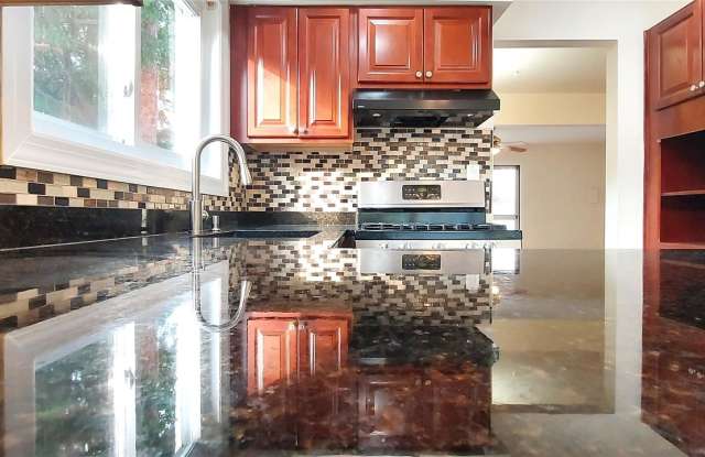 109 Roosevelt Drive photos photos