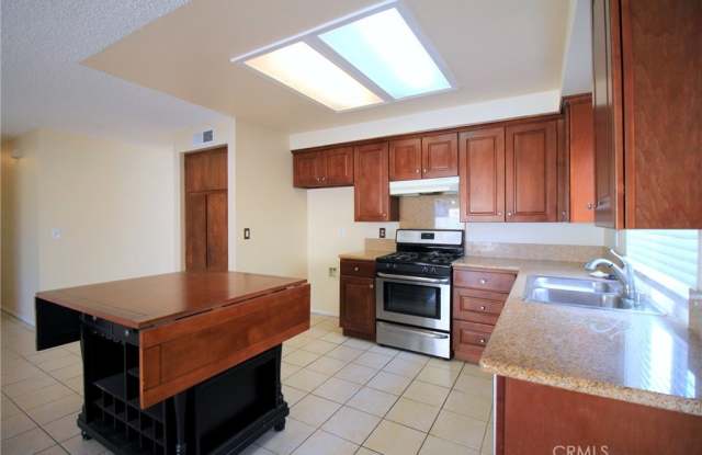 18433 Seadler Drive Gallery 3