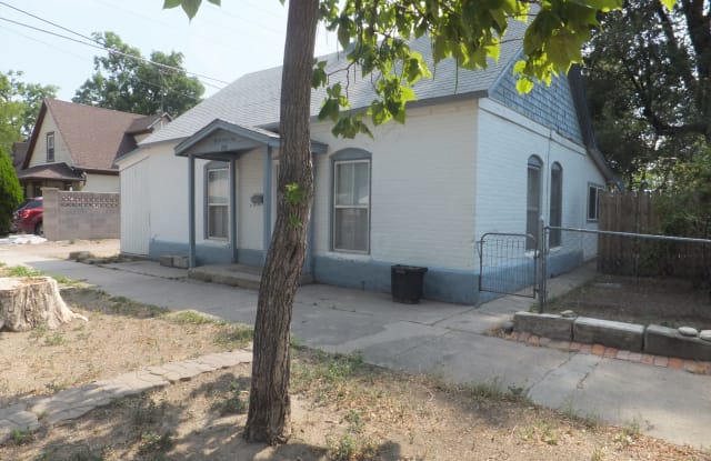 212 N Mccandless Ave - 212 Mccandless Avenue, Florence, CO 81226