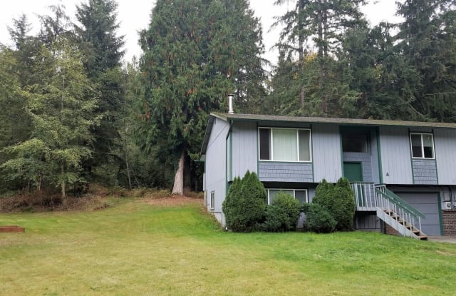 1169 Mc Williams Rd - 1169 Northeast Mcwilliams Road, Tracyton, WA 98311