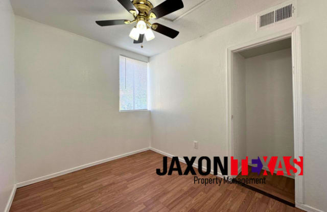 3824 Pierce Avenue - 3824 Pierce Avenue, El Paso, TX 79930