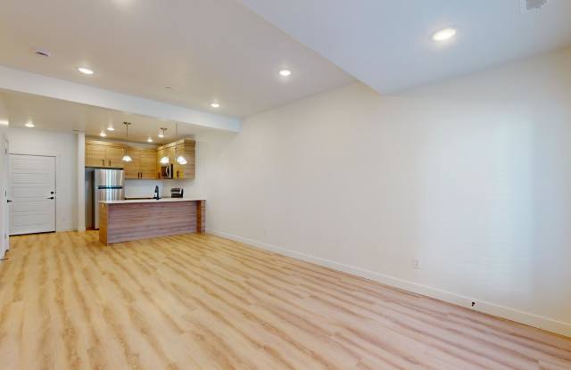 1108 W 250 S Unit 201 Gallery 3