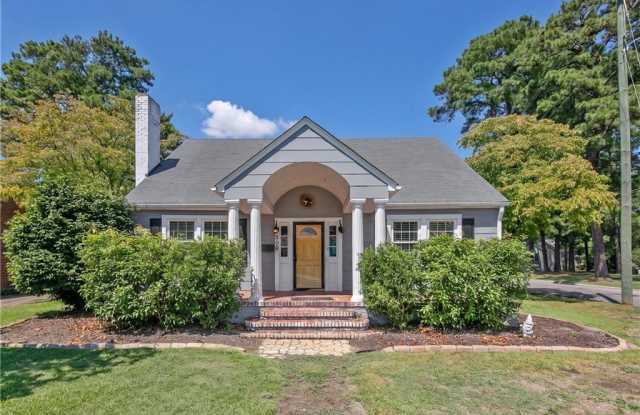 209 North Churchill Drive Gallery 1