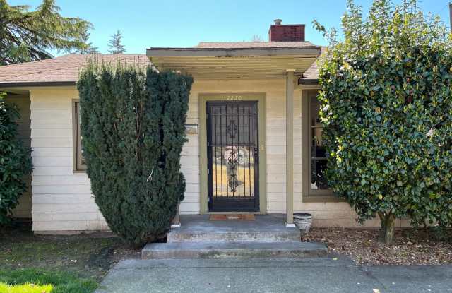 Charming 3-Bedroom Home with Bonus Room in Prime Beaverton Location Cedar Hills Neighborhood!!! photos photos