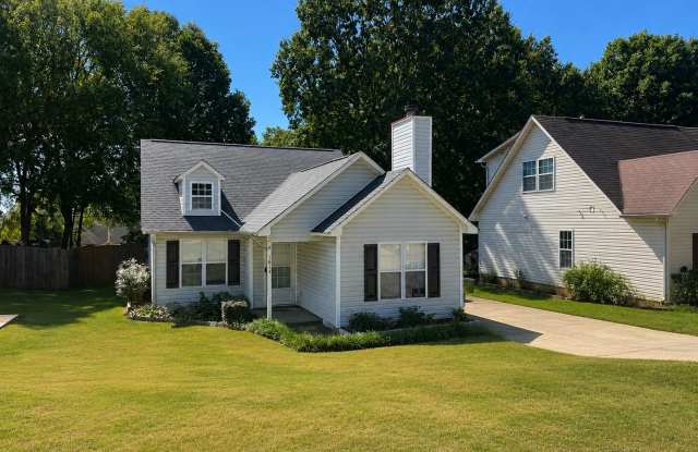 Discover this well-appointed 3-bedroom, 2-bath home in Pineville, NC Gallery 1