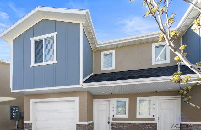 Spacious 3 Bed/2.5 Bath Townhome in Magna Community! photos photos