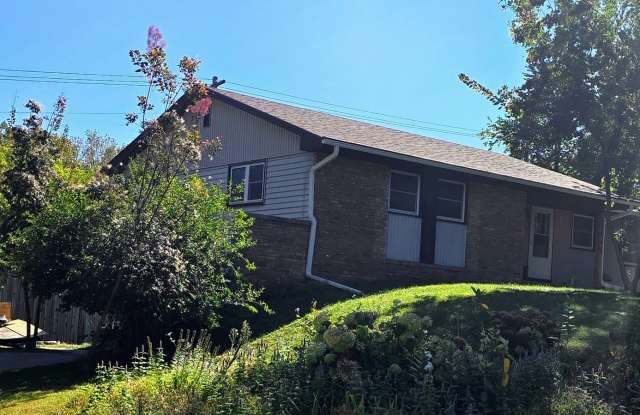Beautifully Updated 4-Bedroom, 3-Bathroom Single Family Home with Solar panels - 2580 Winfield Avenue, Golden Valley, MN 55422