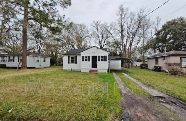 3519 Hibiscus St photos photos