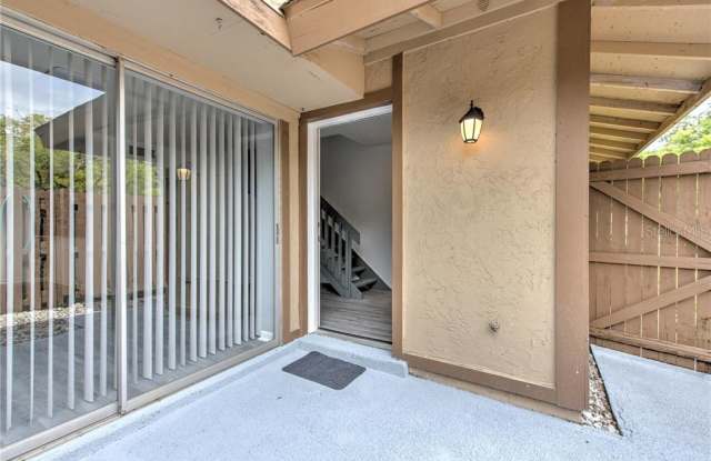 924 BUCK COURT Gallery 2