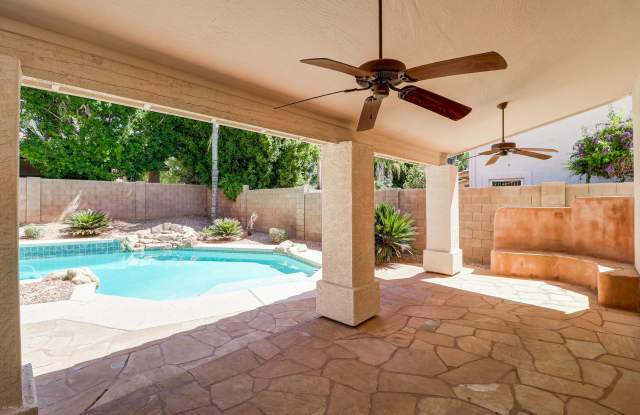 5772 W WINDROSE Drive Gallery 3