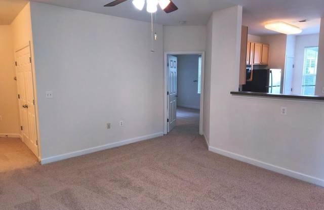 42492 MAYFLOWER Terrace Gallery 4